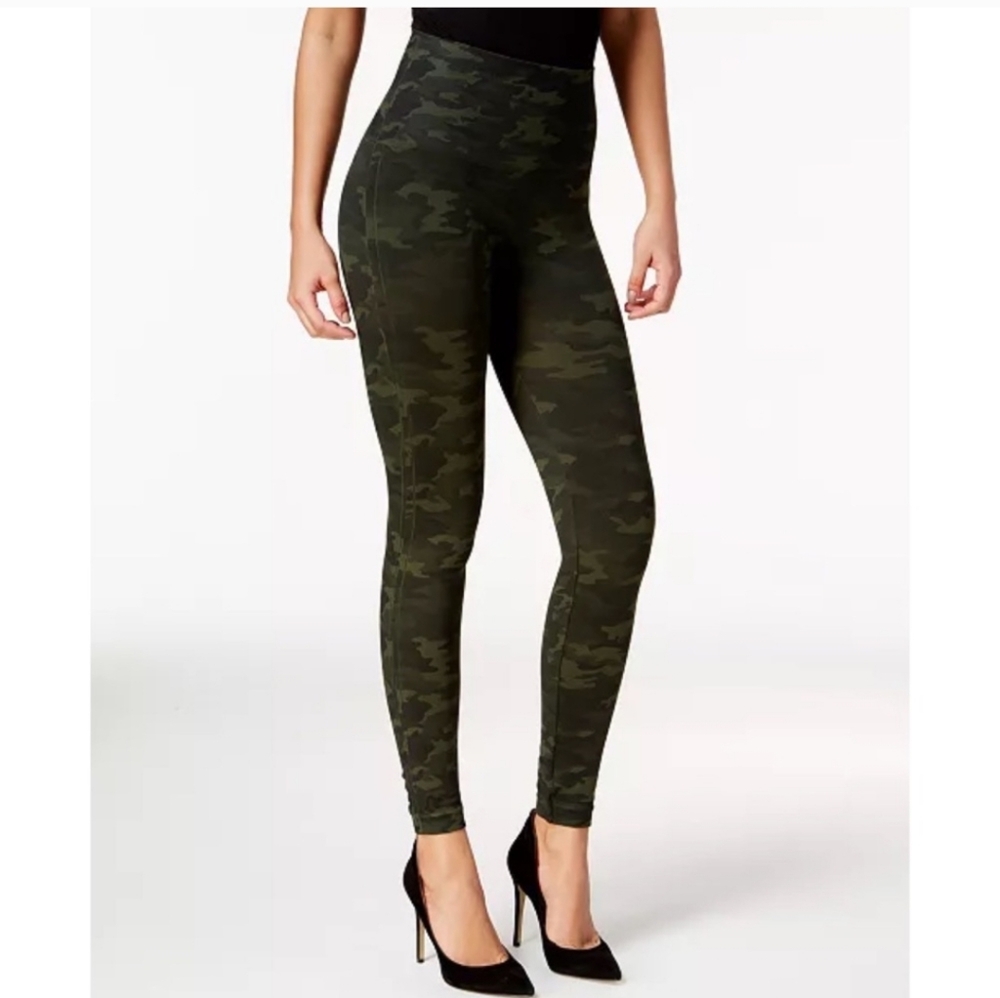SPANX Look At Me Now Camouflage Leggings - Green